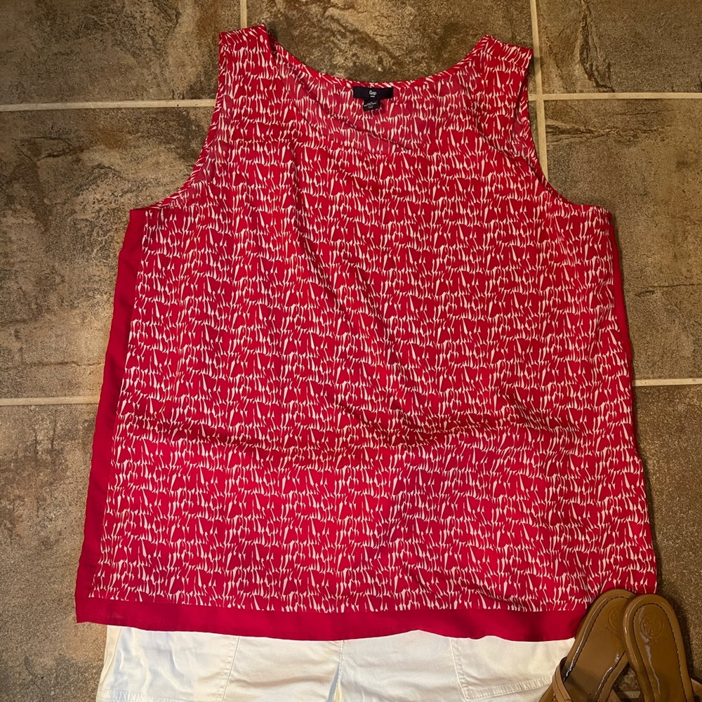 Sleeveless blouse